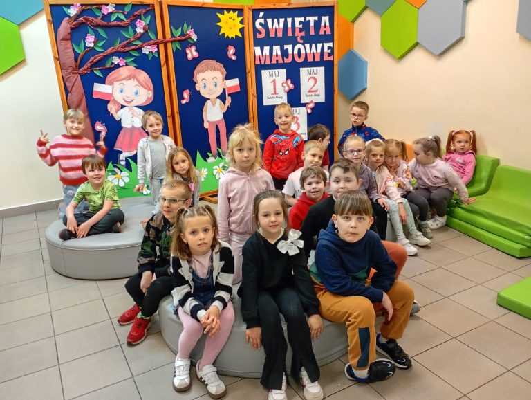 Pierwsze zwiedzanie szkoły – Pszczółki i Motylki